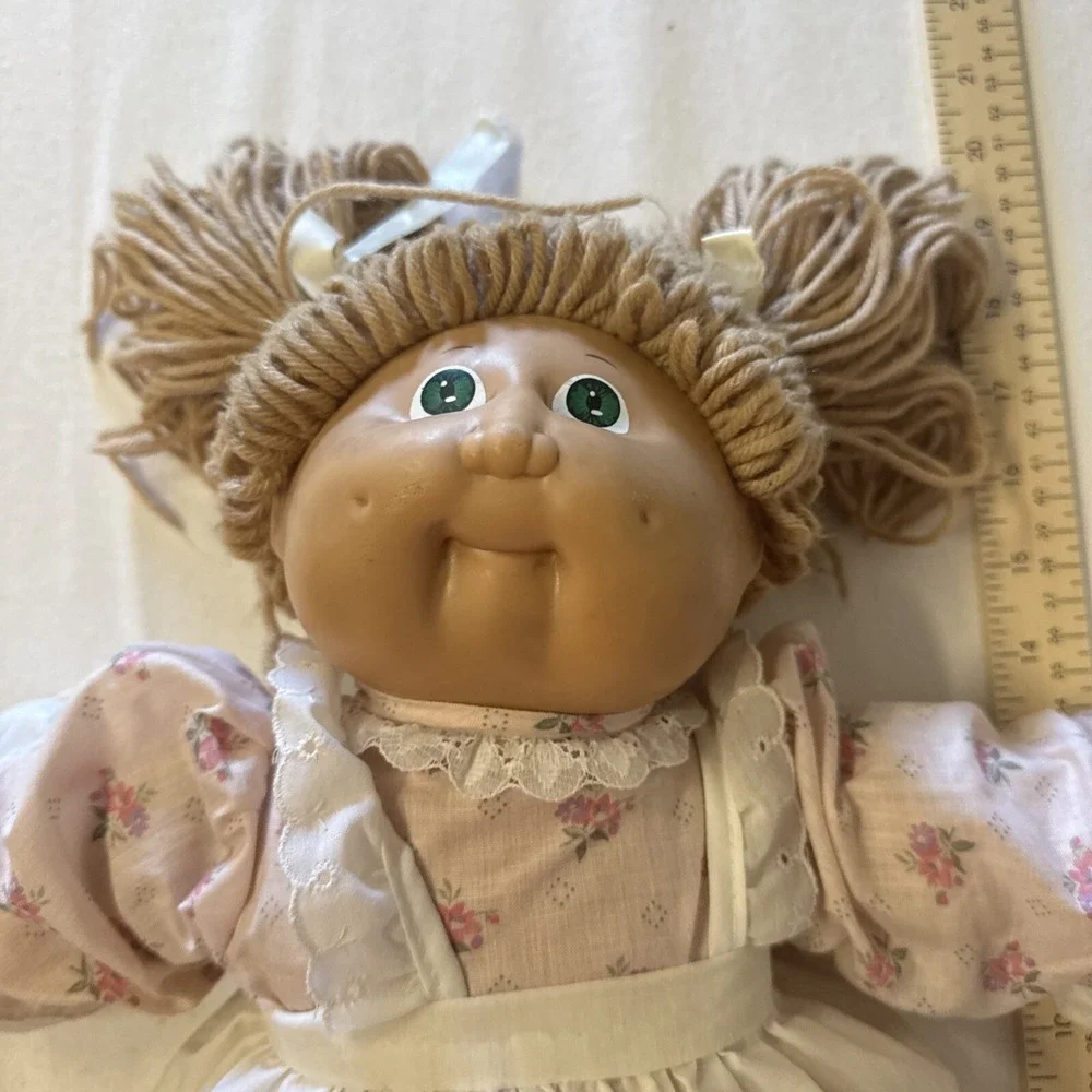 Authentic Cabbage Patch Kid Blonde Hair‎ Green Eyes Doll 1983 Black Signature KT